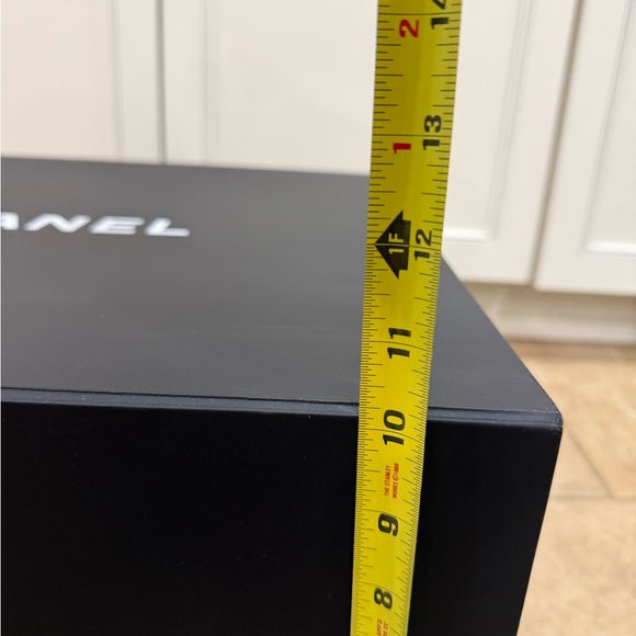 Chanel Magnetic Storage Box Lux Fold Authentication Cards Storage Clean - Picture 12 of 14